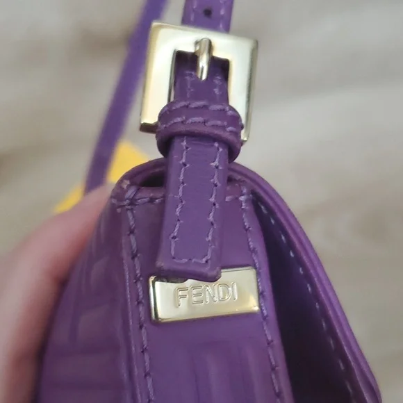 Fendi 2008 Leather Baguette Logo Embossed Mini - Picture 3 of 12